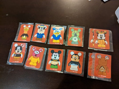 2010 3" Have A Laugh Vinylmation SET 12 Conducter Pete Chaser Cards Disney World