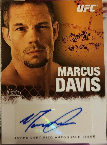 MARCUS DAVIS 2010 Topps UFC Series 4 Fighter AUTO Autographed SP #FA-MD MMA