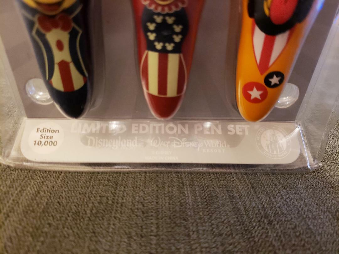 Kooky Disney Parks America Mickey Minnie Pluto Pen Disneyland Limited Edition